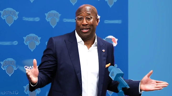 New York Knicks head coach Mike Brown preparing to experiment with lineups during favorable opening schedule in 2025-26 season
