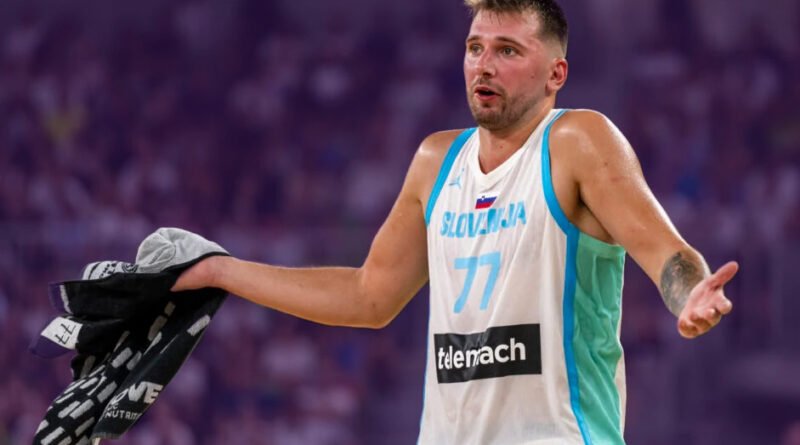 “Luka Dončić injury update: Lakers star recovering from EuroBasket knee contusion ahead of 2025-26 NBA season.”
